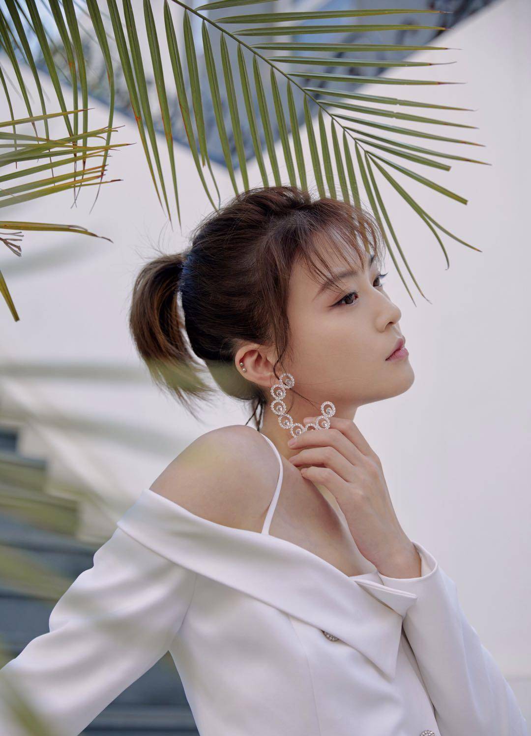 原创抓住秋季的尾巴学点王妍之style显高又显瘦