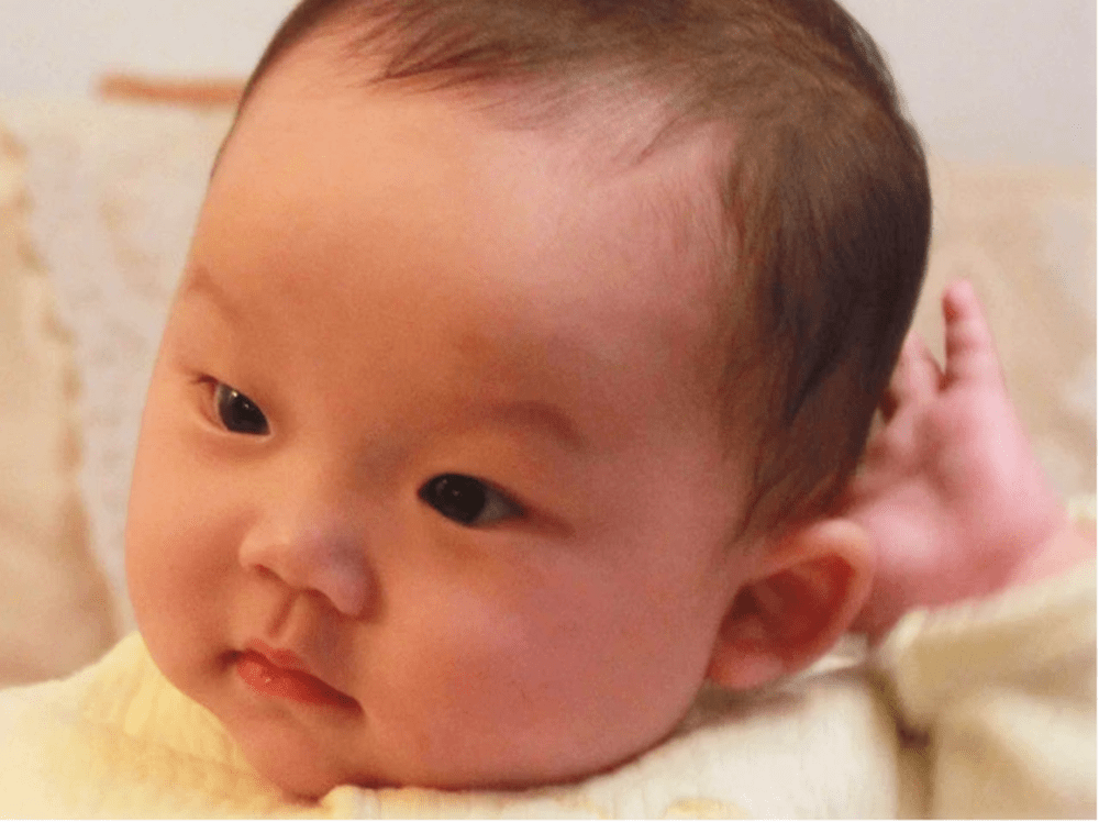 原创娃耳朵上有拴马桩代表有福气别迷信附耳不是福耳