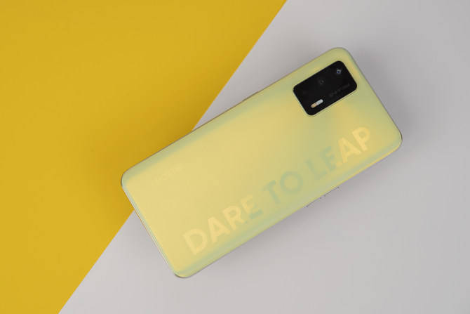 黑夜|realme 真我 Q3 Pro体验：千元旗舰 黑夜中的萤火虫