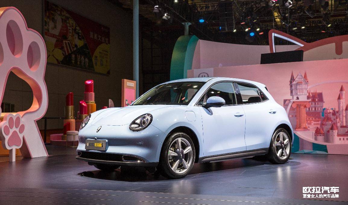 欧拉好猫亮相上海车展携手明星潮牌共同演绎复古精致生活