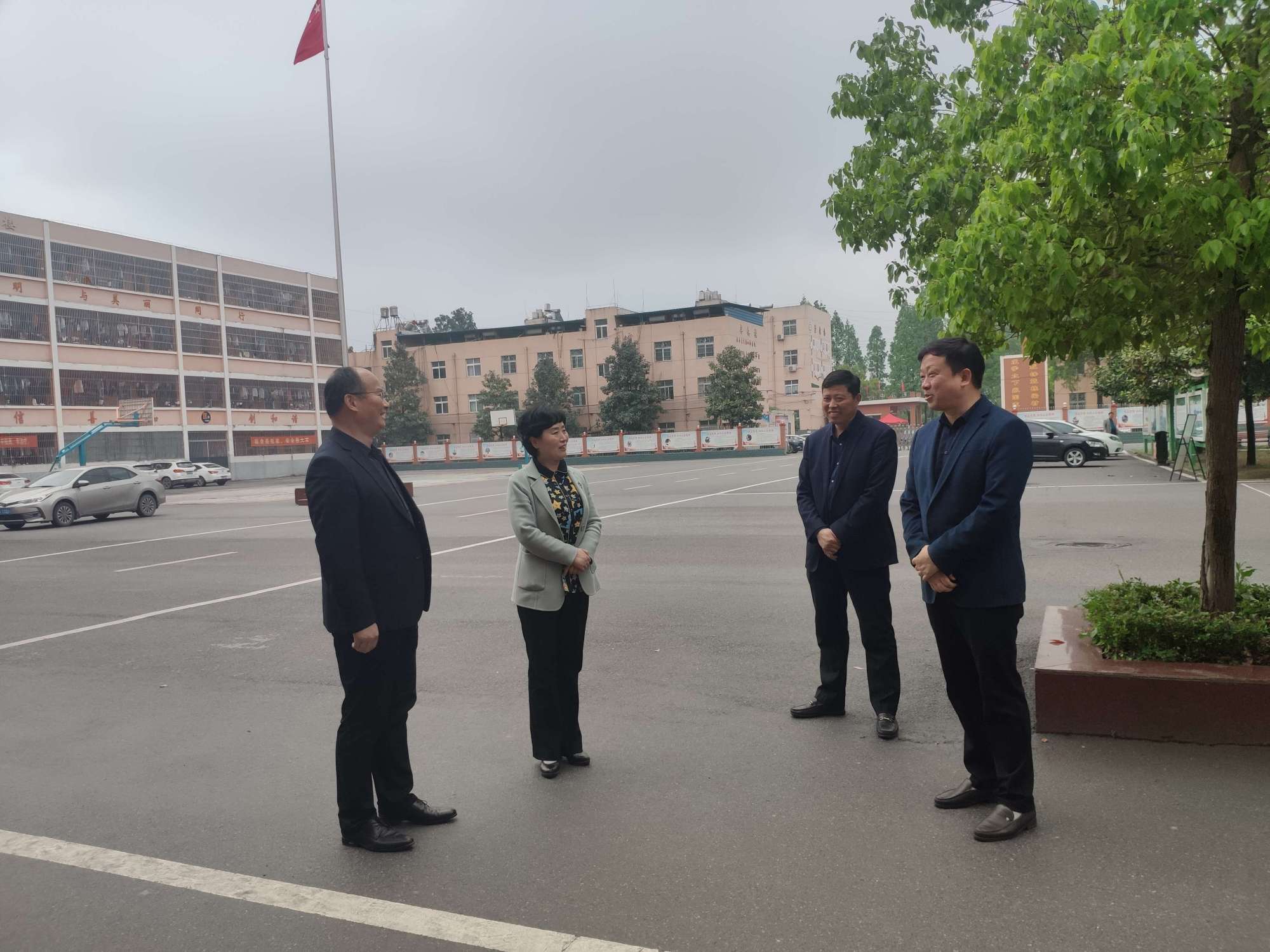 安徽阜南:阜南县人大常委会副主任周莉一行到农林科技学校调研