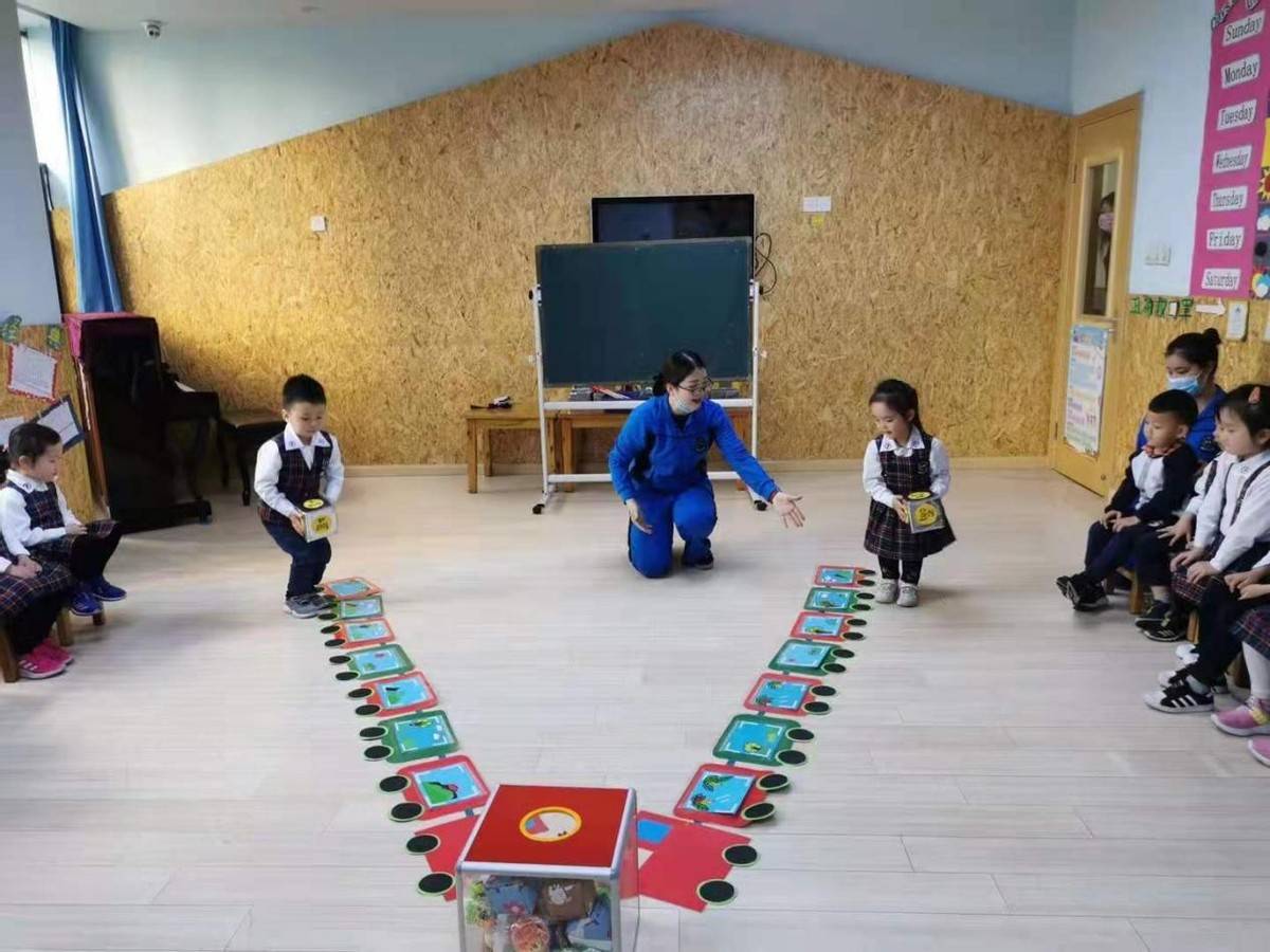 大师引领技艺传承 育文蒙特梭利幼儿园 育山大师课 精彩开讲 魏作