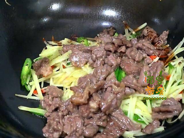 牛肉怎么切片才最嫩 2fd307718dd840b6ba713527bdb72797.jpeg
