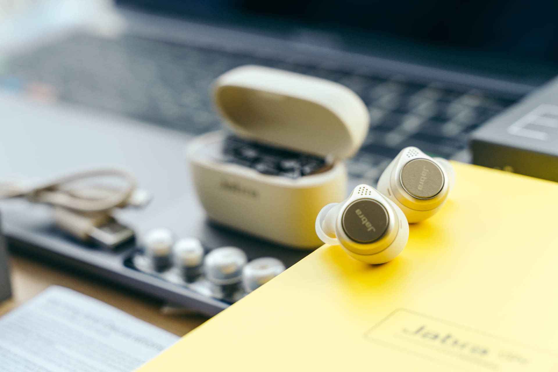 耳机圈儿严重同质化如何破局捷波朗elite75t跨界升级就行