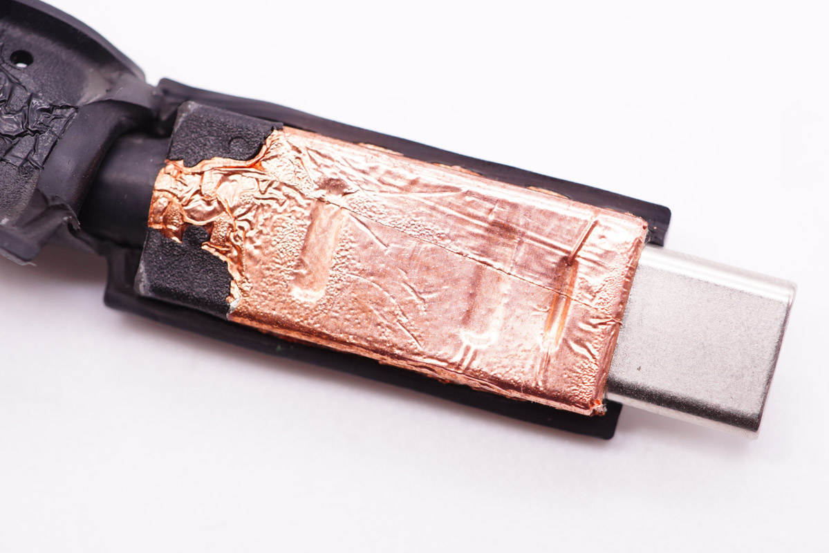 内置|讯光电子0.8米USB4数据线拆解，内置赛普拉斯控制器