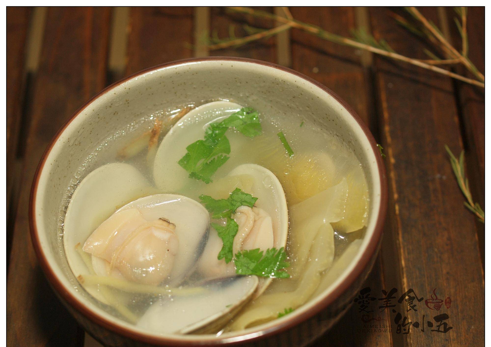 车白,素有天下第一鲜之荣誉,在潮汕,经常与咸菜一起用来煮汤