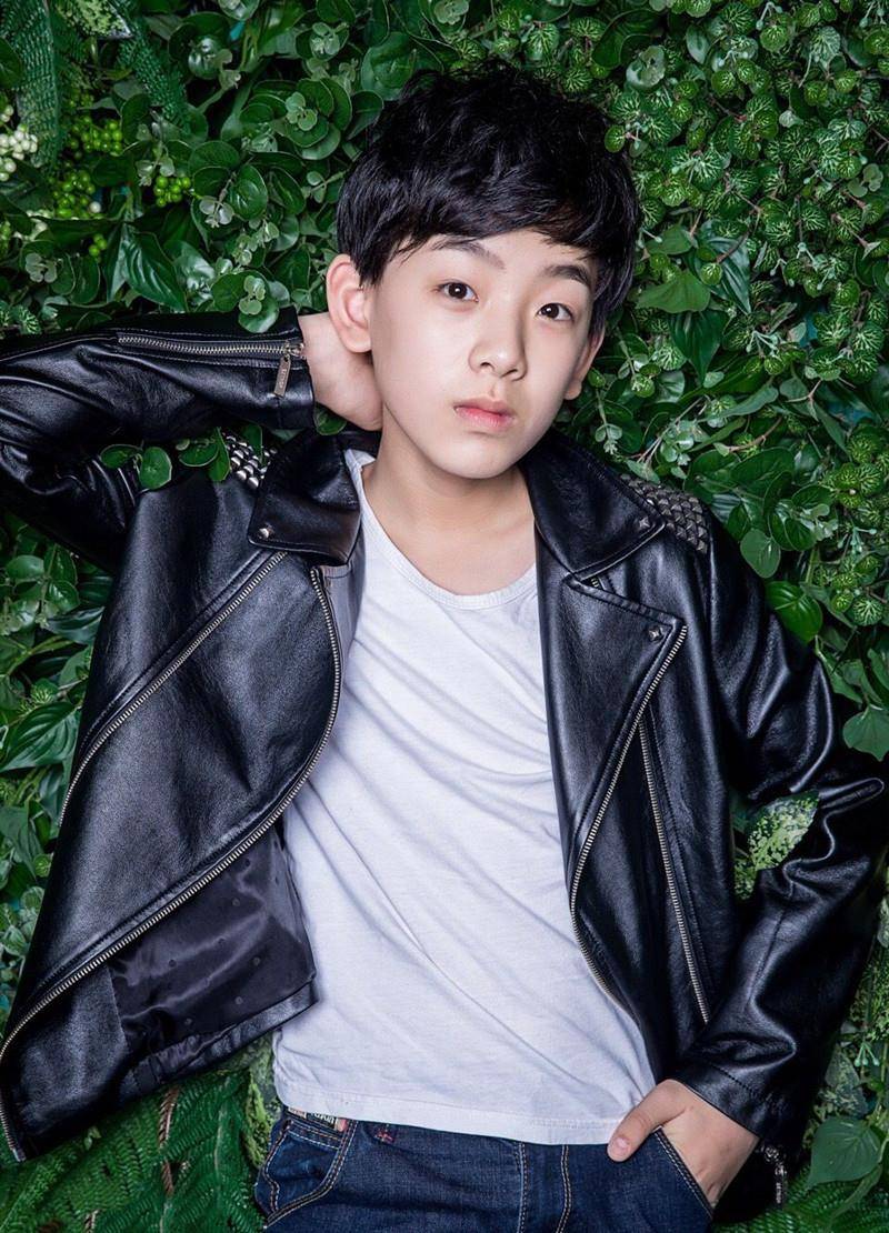 14岁演60部戏的他如今怎么样_黄天崎