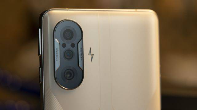 电量|Redmi K40 游戏增强版：平衡之道