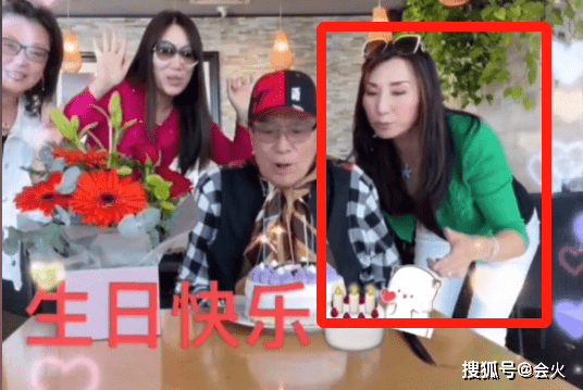 87岁 纣王 达奇曝近况 打扮时尚精神抖擞 现居国外生活滋润 女士