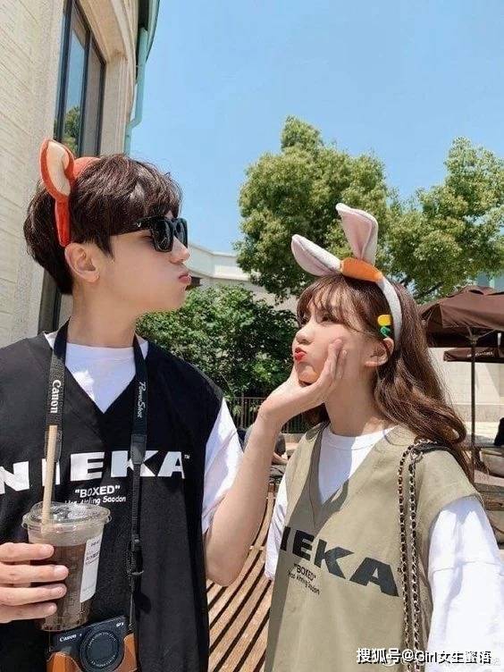 女生偷偷看5个撩男小秘诀成功拉近暧昧距离撩到ta忍不住对你心动