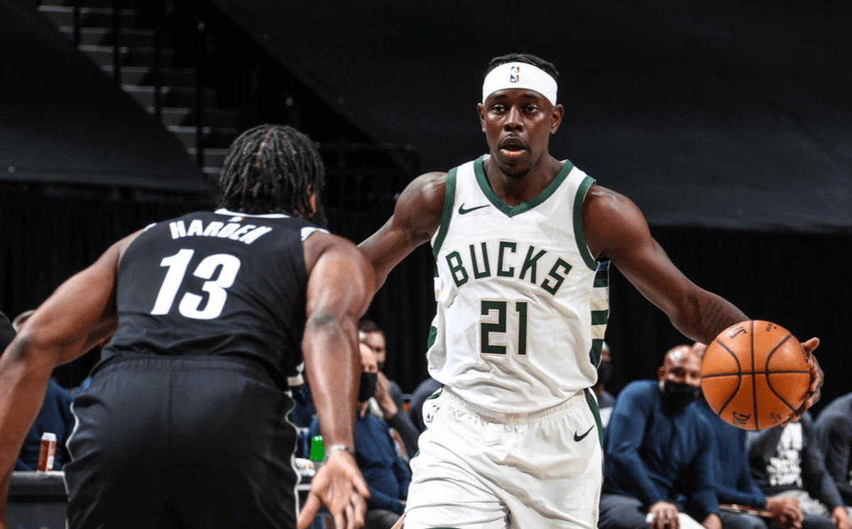 雄鹿二当家正式换人,他是冲冠的重要人物!_霍勒迪