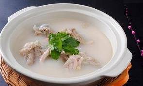 什么是高汤如何熬制 c2770d3b04d34e2d88ce6e6f94b59a38.jpeg