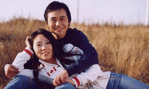 黄梅戏名伶吴琼小15岁丈夫的肩膀是我最值得托付的避风港