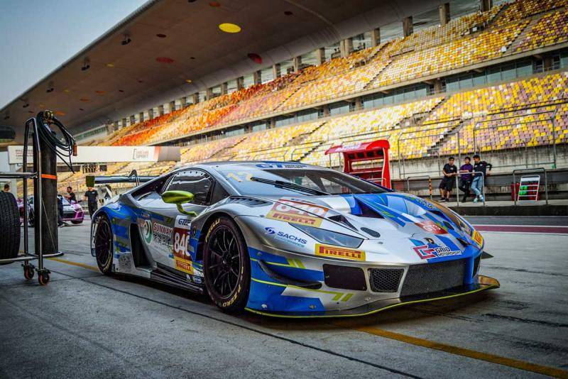 超级跑车锦标赛中驾驶一台兰博基尼super trofeo evo登顶 gtc组别冠军