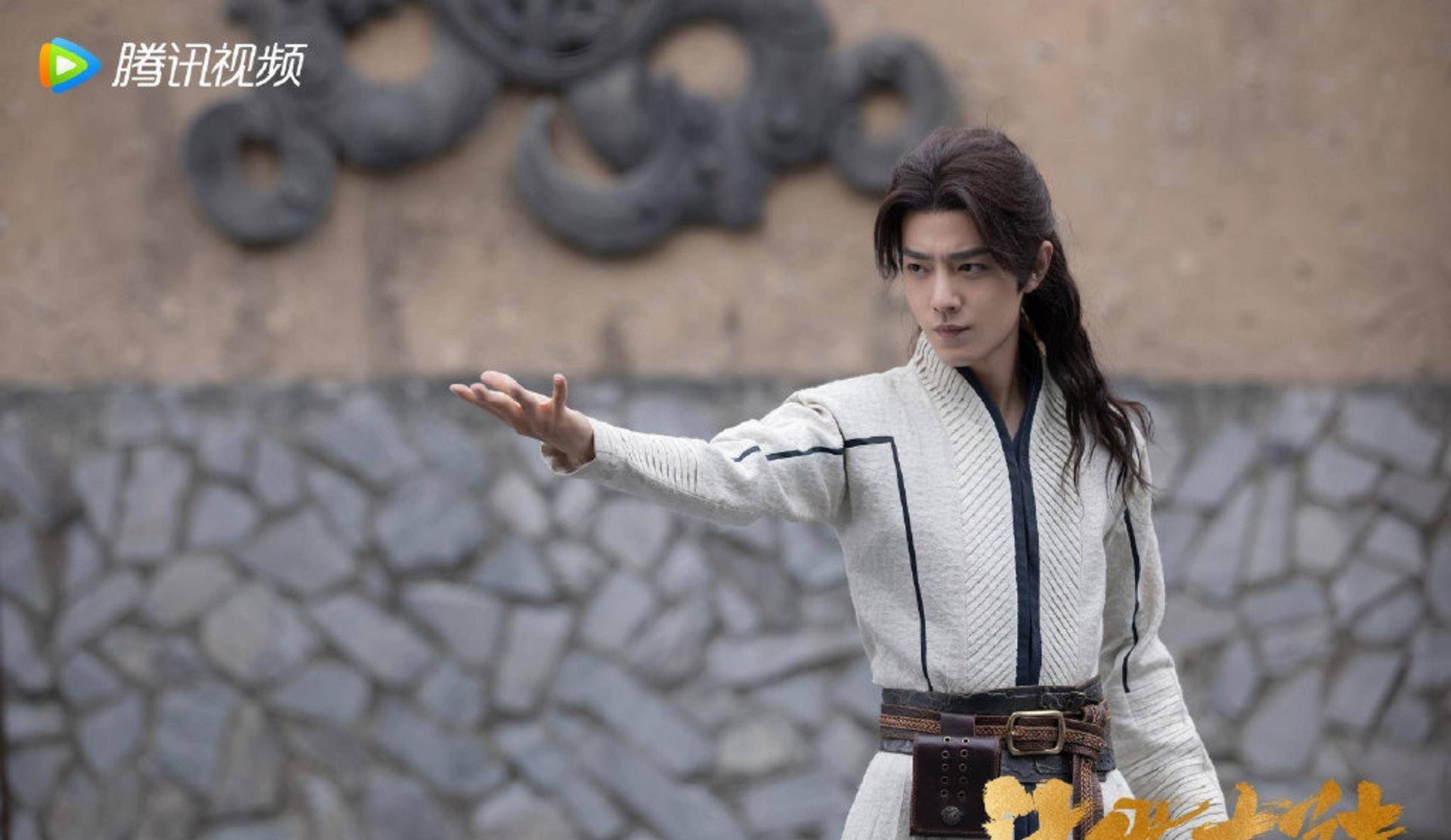 热播剧排行_2021年热播剧排行:《司藤》跌至第四,榜首至今无法超越