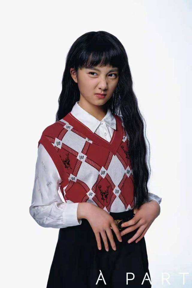 原创黄多多真是从小美到大罕见婴儿照皱眉表情呆萌小肉脸又白又嫩
