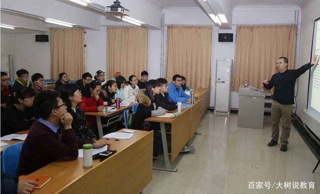大学如何上课学习 26632847b51445f89bdf9c681b09e807.jpeg
