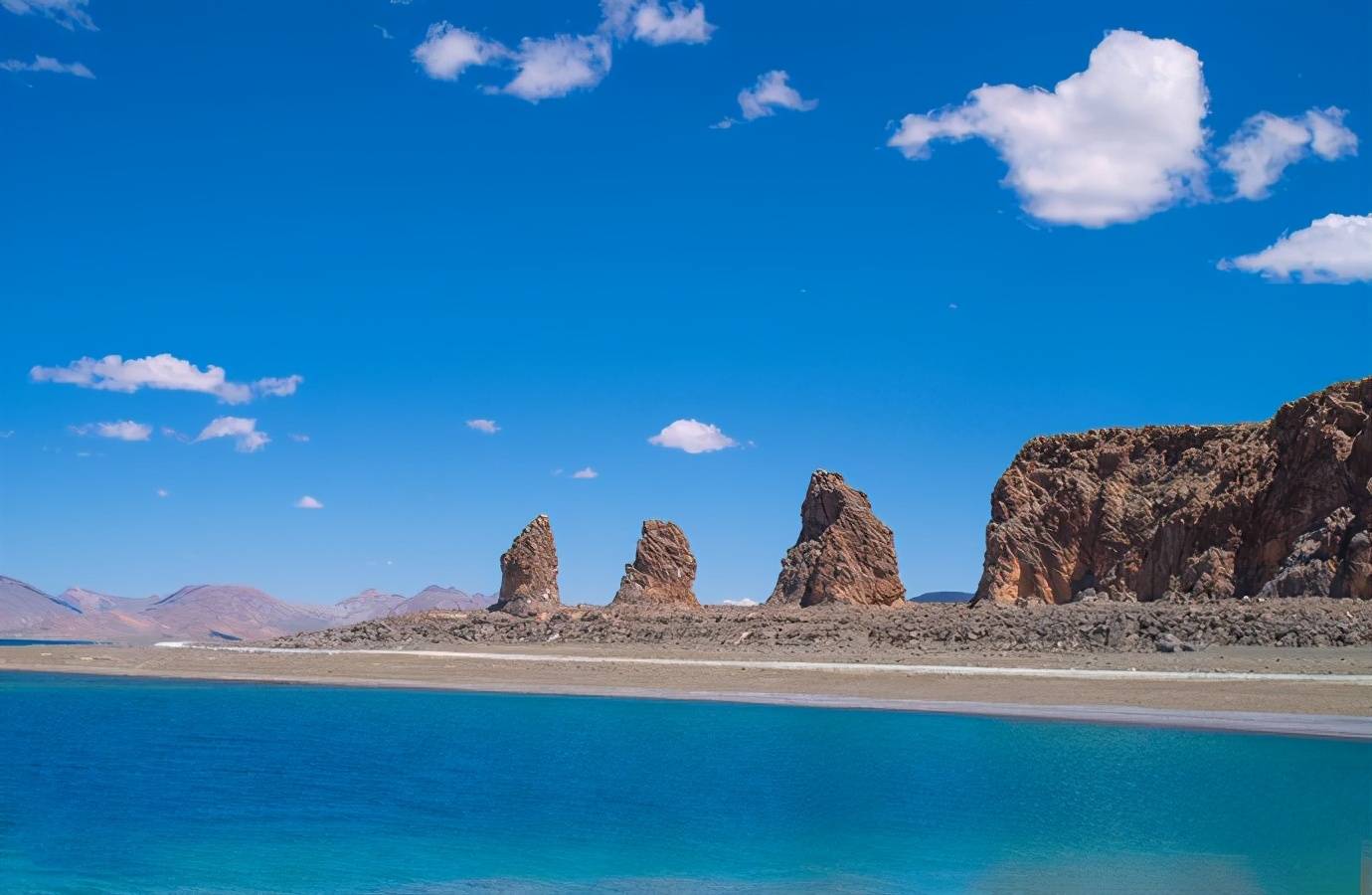 西藏纳木措圣象天门环湖2日游夜观星空思鹿旅行推荐