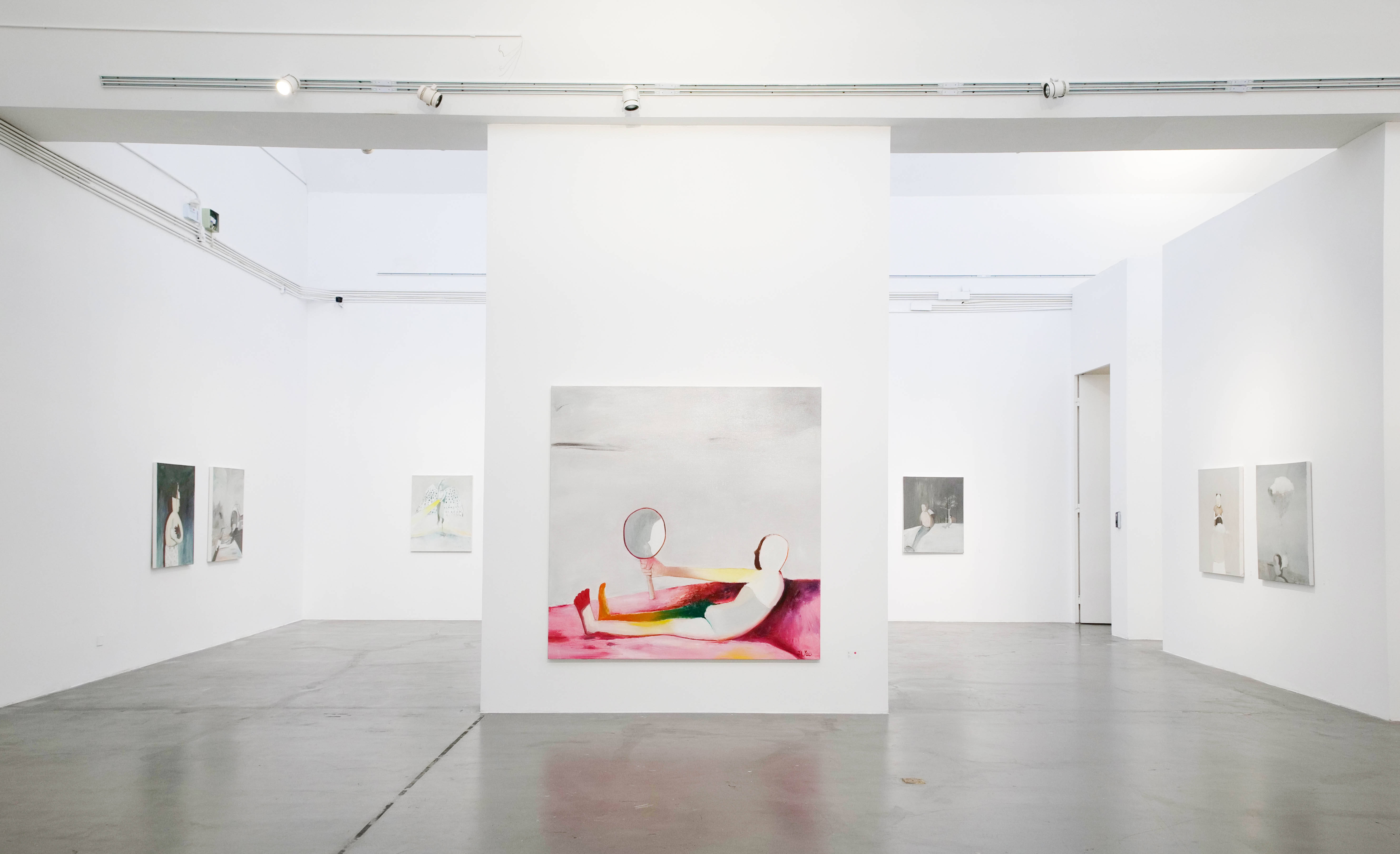 "我是自己的陌生人——姚志燕作品"在798艺术区成当代艺术中心开幕