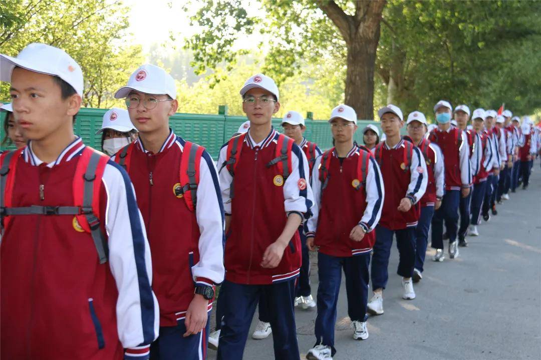 庆建党百年迎冬奥盛会张家口东方中学衡中分校第十一届远足活动圆满