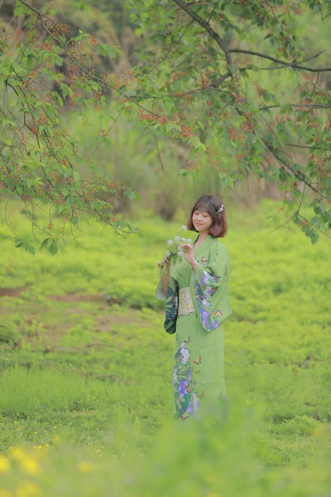 球摄影师樱桃子拍摄,可以在营地选择体验绿色和服或法式复古裙子换装