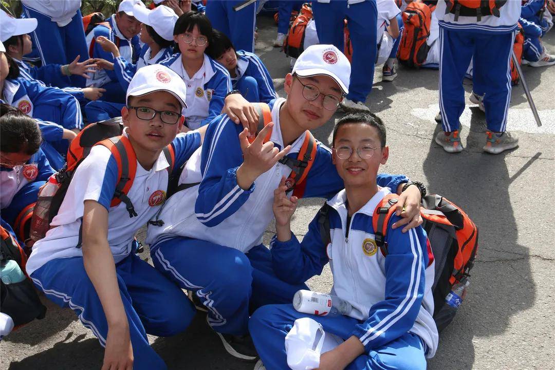 庆建党百年迎冬奥盛会张家口东方中学衡中分校第十一届远足活动圆满