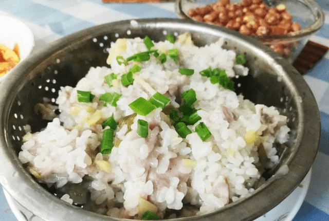 糯米蒸饭怎么做才好吃 1a52f80af14e43e387e6b00ae23bd4f4.png