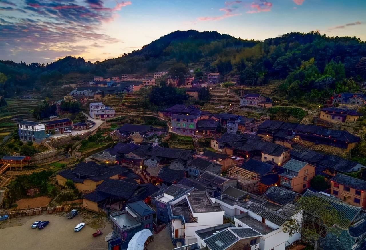 社会助力历史古村南岩在文化赋能中蝶变