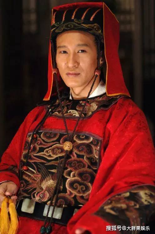 王劲松年轻时的颜值 d60ba1fa15134d09a66d90723a291a69.jpeg