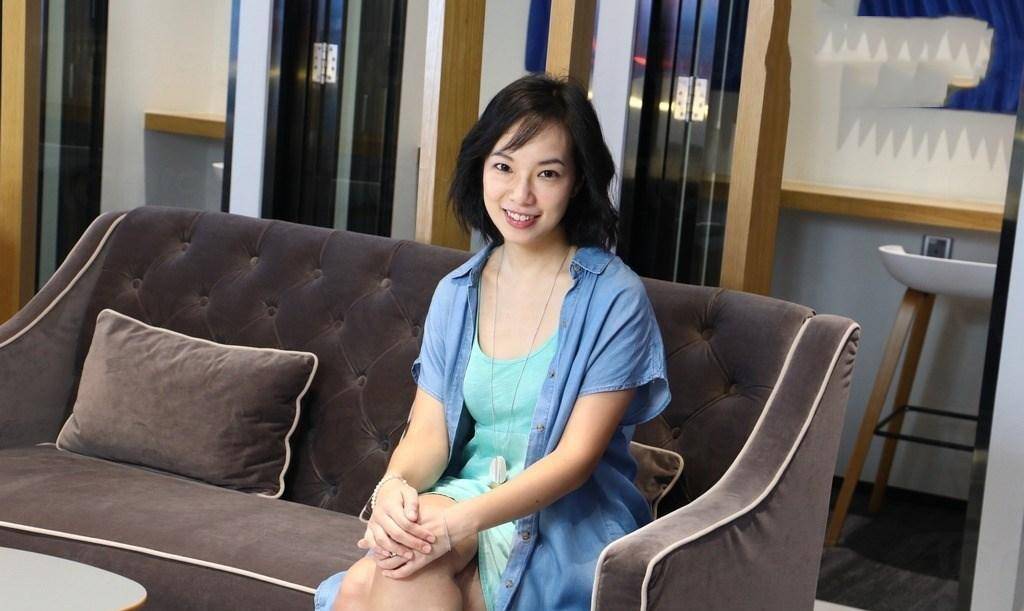 黄药师曾江女儿近照好优雅曾极度抗拒身份与继父推广粤剧