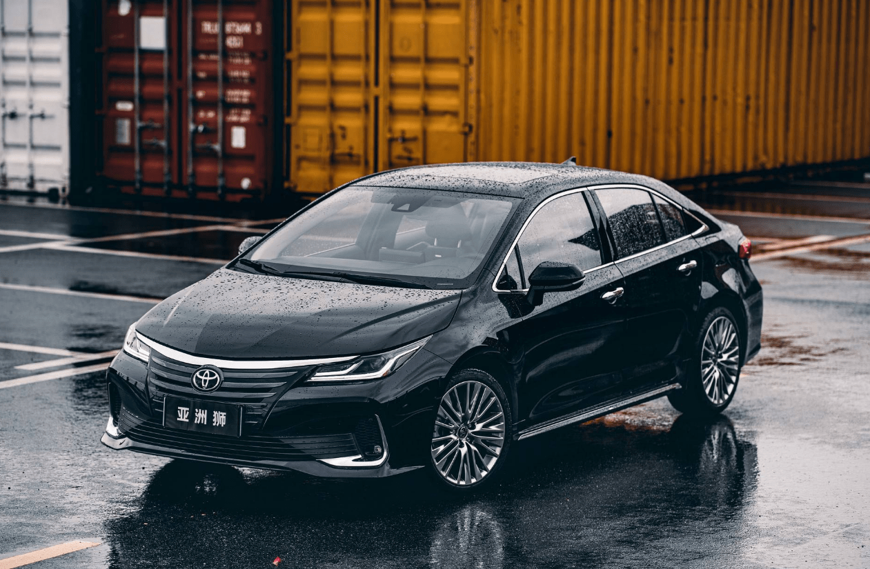 试驾一汽丰田亚洲狮荣放双擎e感受旗舰车的实力