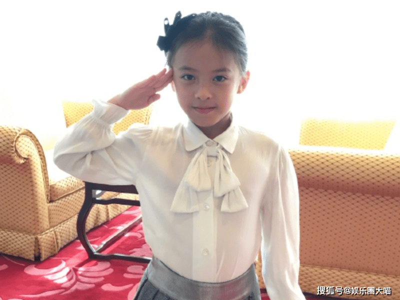 有种"基因"叫刘涛女儿,避开爸爸缺点,五官与妈妈复制粘贴!_王紫嫣