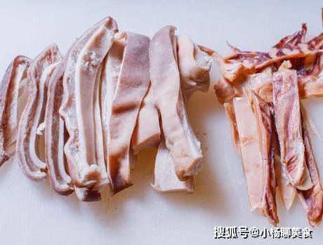 用什么方法可以快速清洗猪肚 420a4bf9c6494a699f9923d11df46c8c.jpeg