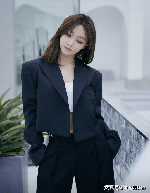 直播礼物排行榜_主播礼物排行榜:第一二名你知道,第三名你绝对想不到(2)