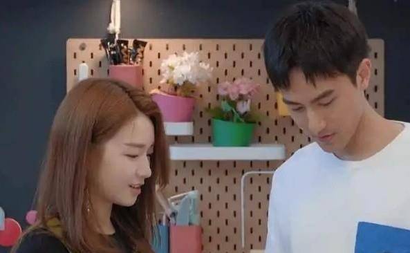 女友对话 435b72d750fb40919b330a5681d80a89.jpeg