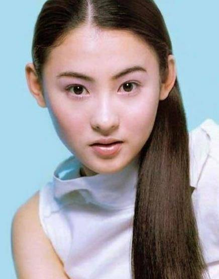 原创出道即巅峰,被周星驰宠爱4年,林允为何从娱乐圈"消失"了