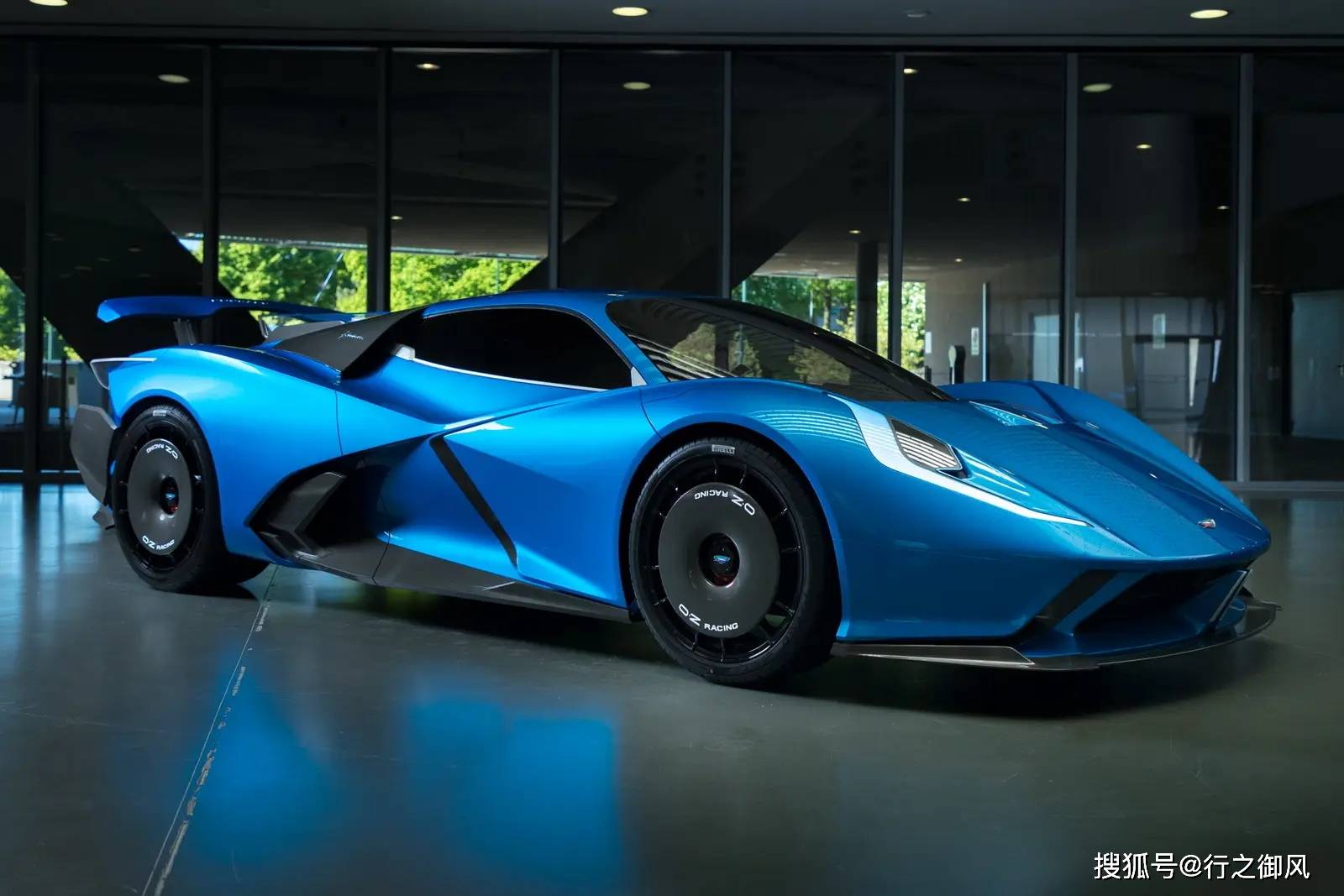 亚平宁电动快马automobiliestremafulminea