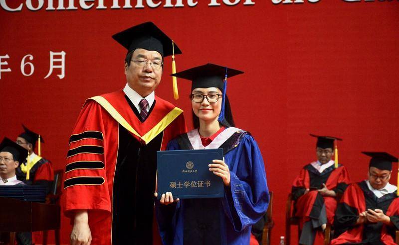 是否是第一学历 d798154b002946ffa01254d2c0a08bbb.jpeg