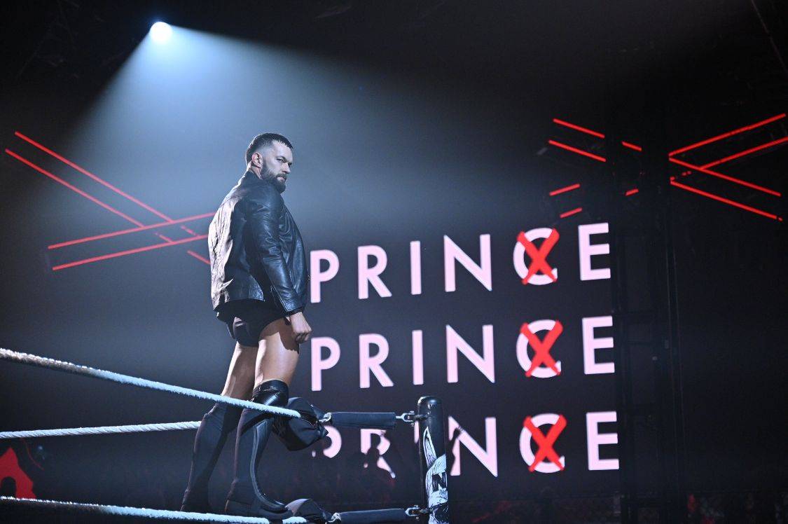 wwe nxt的超级巨星芬·巴洛尔希望有一天回归raw或smackdown.