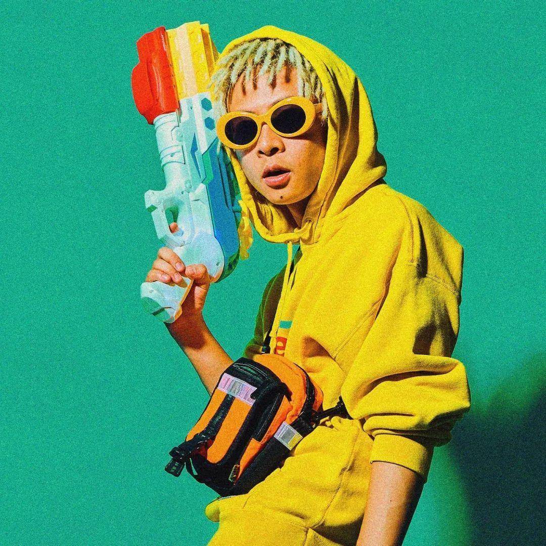 用一支麦克风瞬间点燃舞台 bridge布瑞吉将在郑州与你相见!