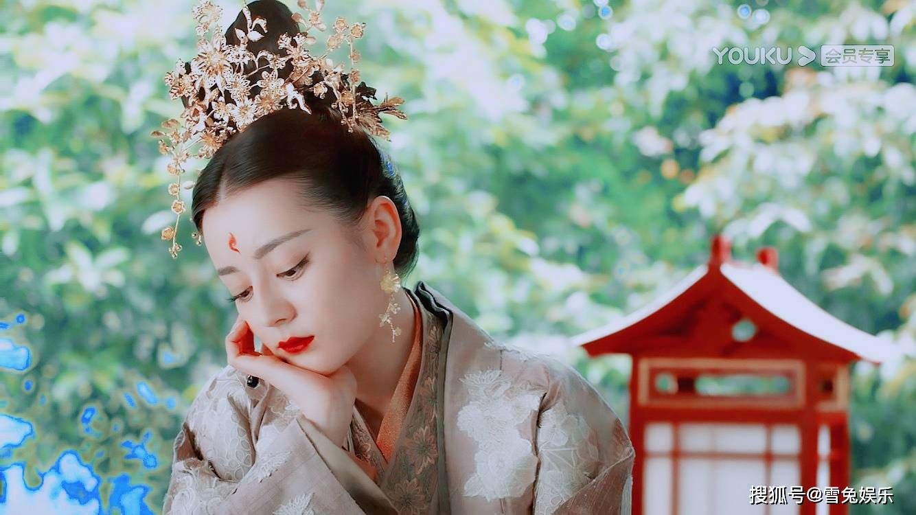网传《帝皇书》已定男女主，迪丽热巴龚俊携手出演，预计7月开机