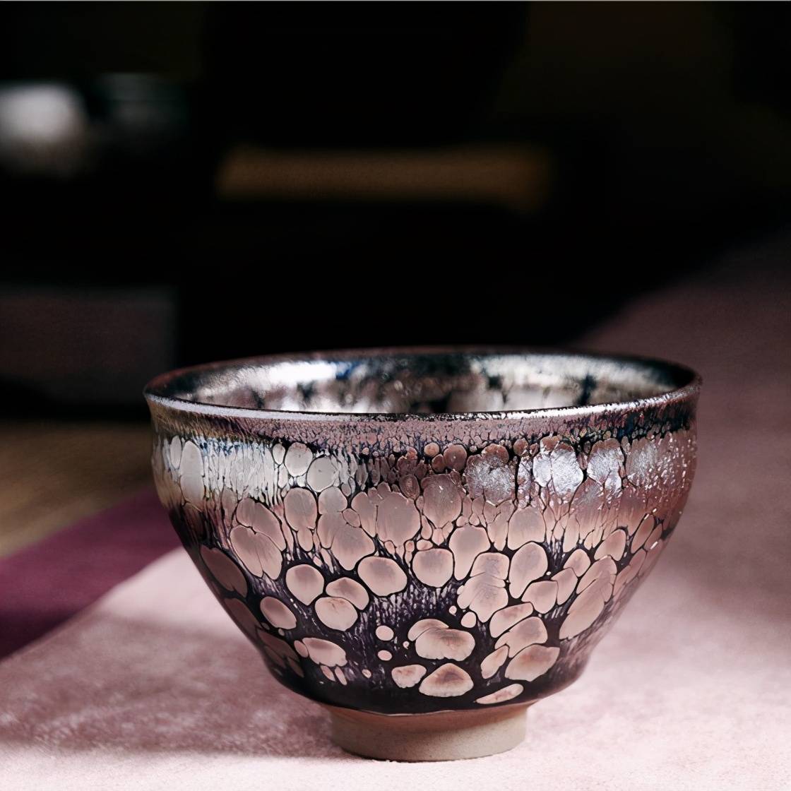 叶镔于烧盏中淬炼匠心