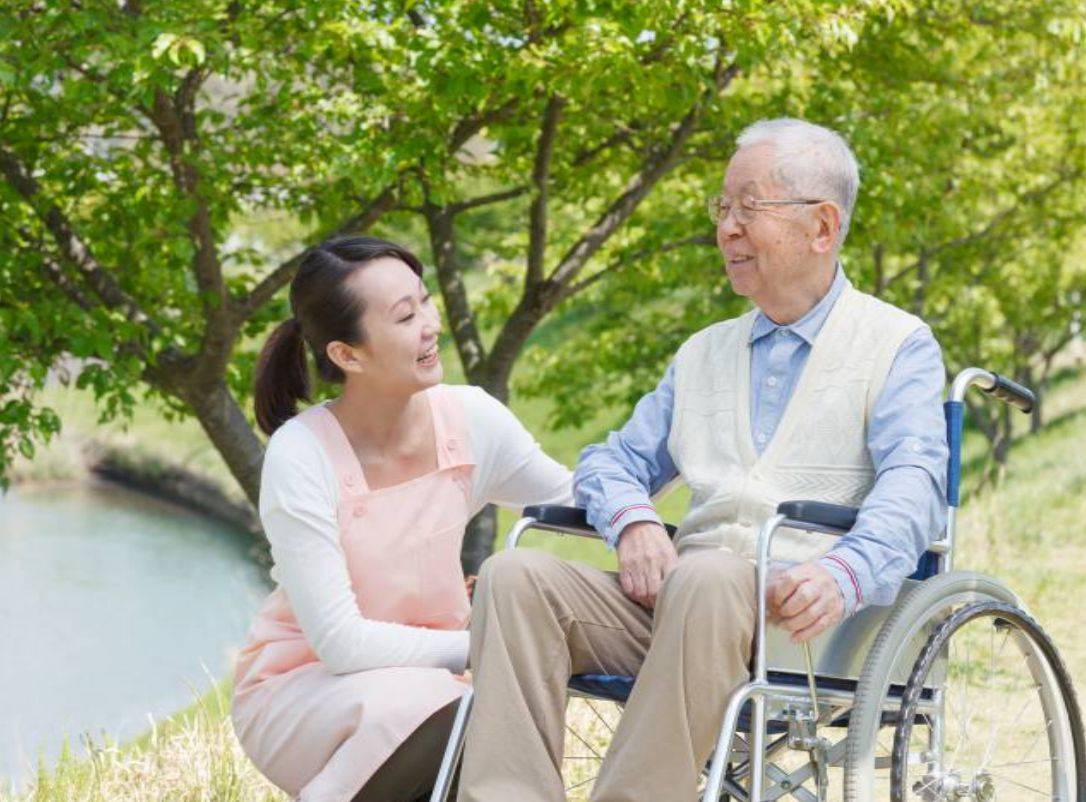 联合打造康养产业种子人才——"中日青年介护与医护管