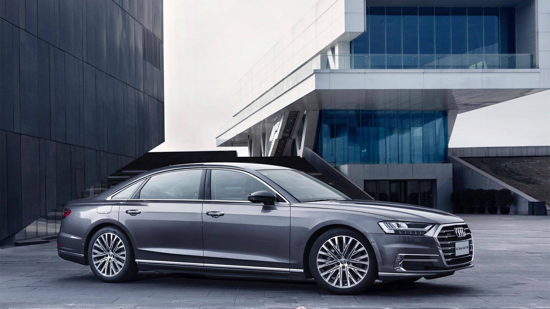 0t v8引擎,售价基本无优惠,奥迪a8 l 60tfsi 尊贵型!