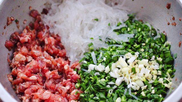 粉丝怎么做好吃无材料 3ead04dbe44747b6aa975c9c2d2a6fff.jpeg