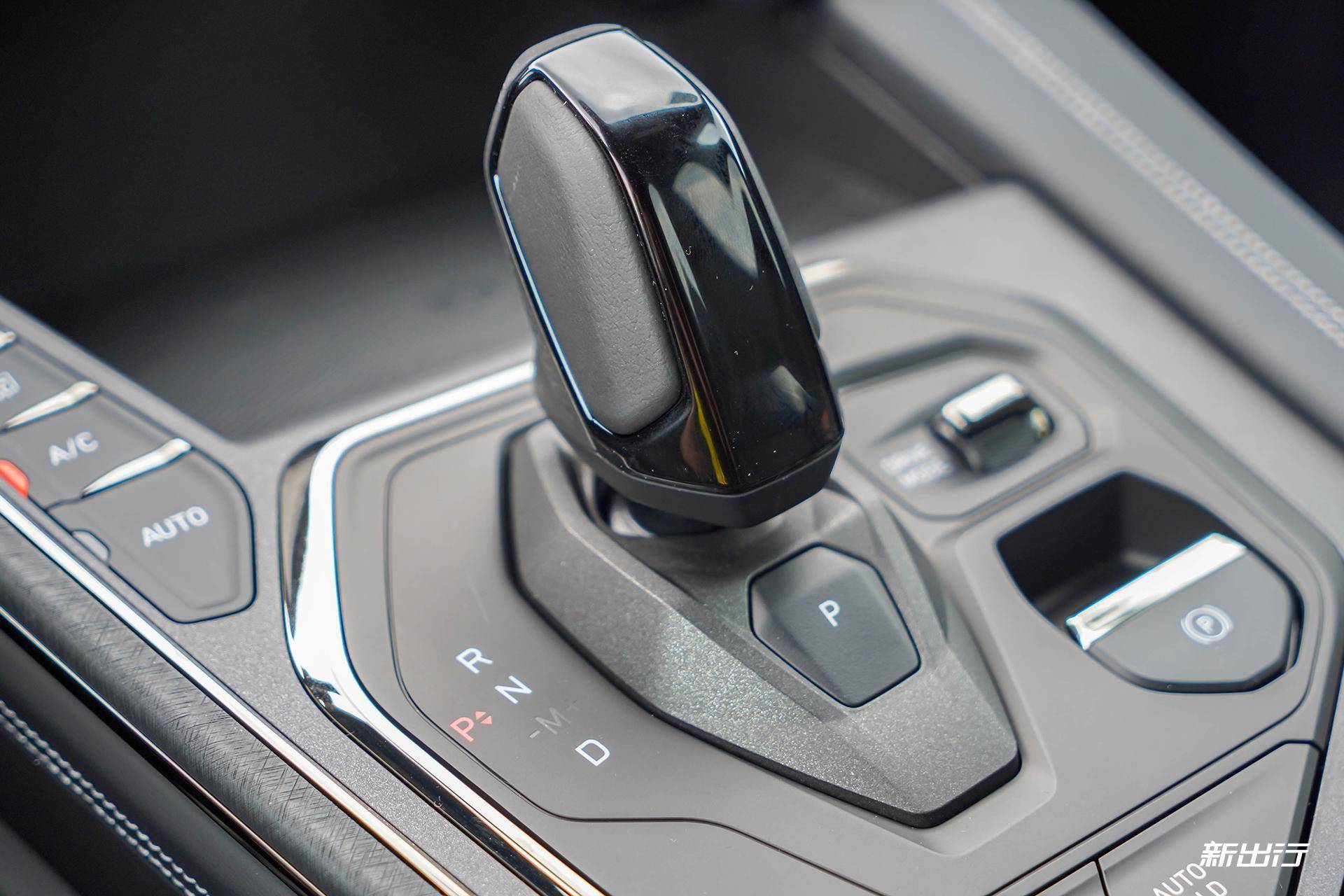 01 电 乐趣无限 试驾全新领克 01 phev