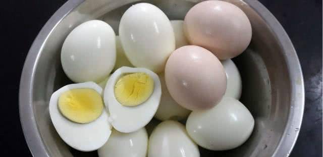 哪些人不能吃生鸡蛋 6189f5ed5b70497ebebf61f250e20a8f.jpeg