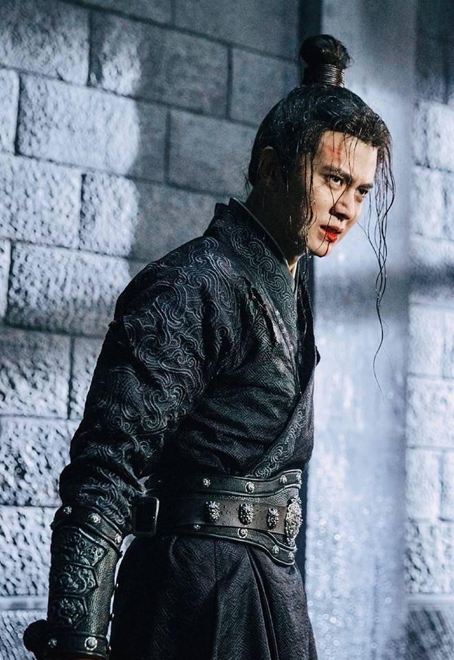 10位古装美男战损妆!