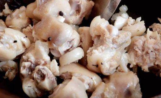 猪脚怎么去掉里面的腥味 837353777d3c448face6aca682323886.jpeg