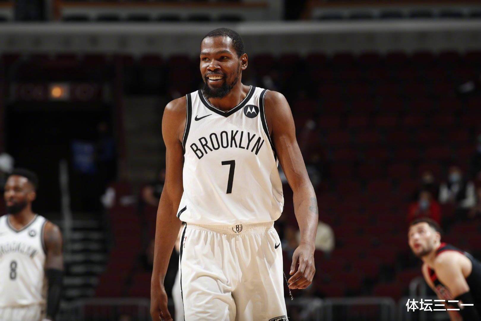 杜兰特连续生涯里程碑!篮网的极品辅助回归